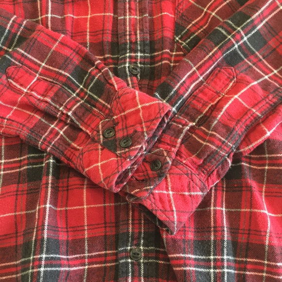 Aritzia TNA Flannel button down - Picture 3 of 6